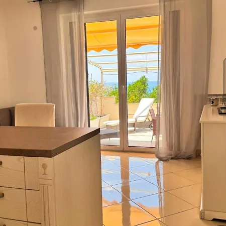 Glory Sea View *