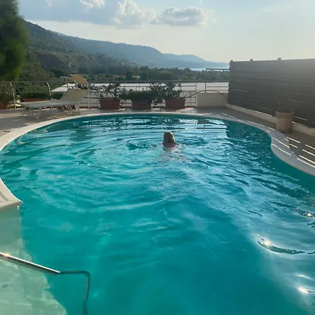 Hébergement de vacances Glory Sea View *